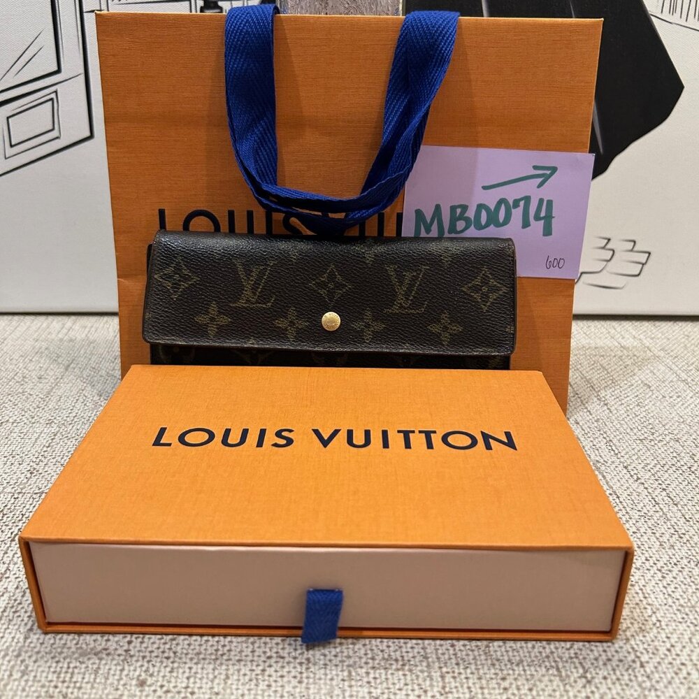 Louis Vuitton Brown Monogram Wallet - Picture 2 of 15